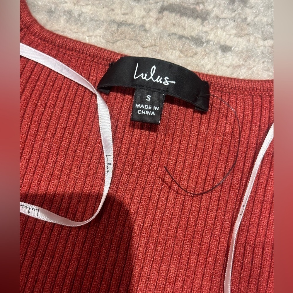 Lulus - Picture 2 of 6